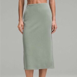 Lululemon Softstreme High-Rise Midi Skirt in Grey Eucalyptus size 4